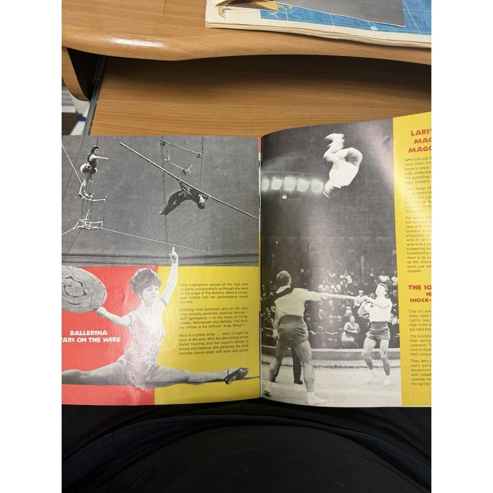 Vintage 1967 Moscow Circus info and picture‎ book magazine